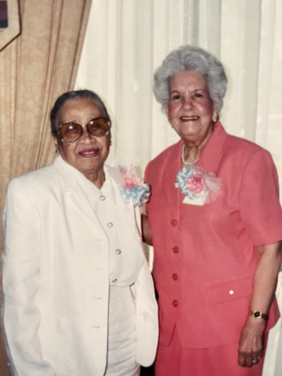 Alice Holmes Washington and Gertrude Hackney